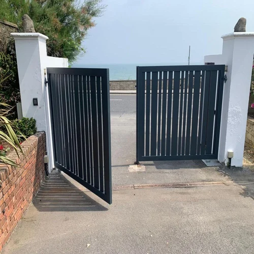 Swing gate